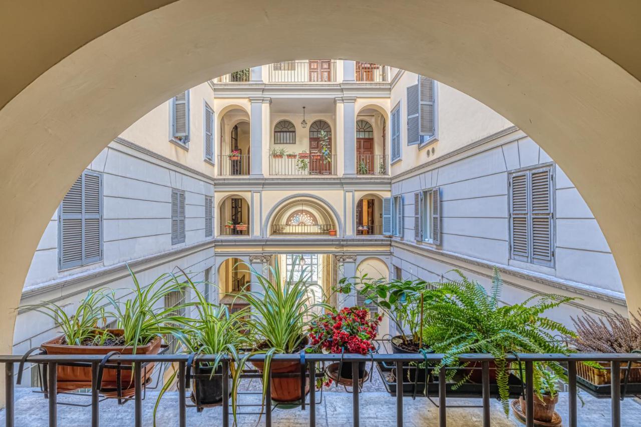 Luxury Stars In Rome - Andromeda Apartment In Colosseum ภายนอก รูปภาพ
