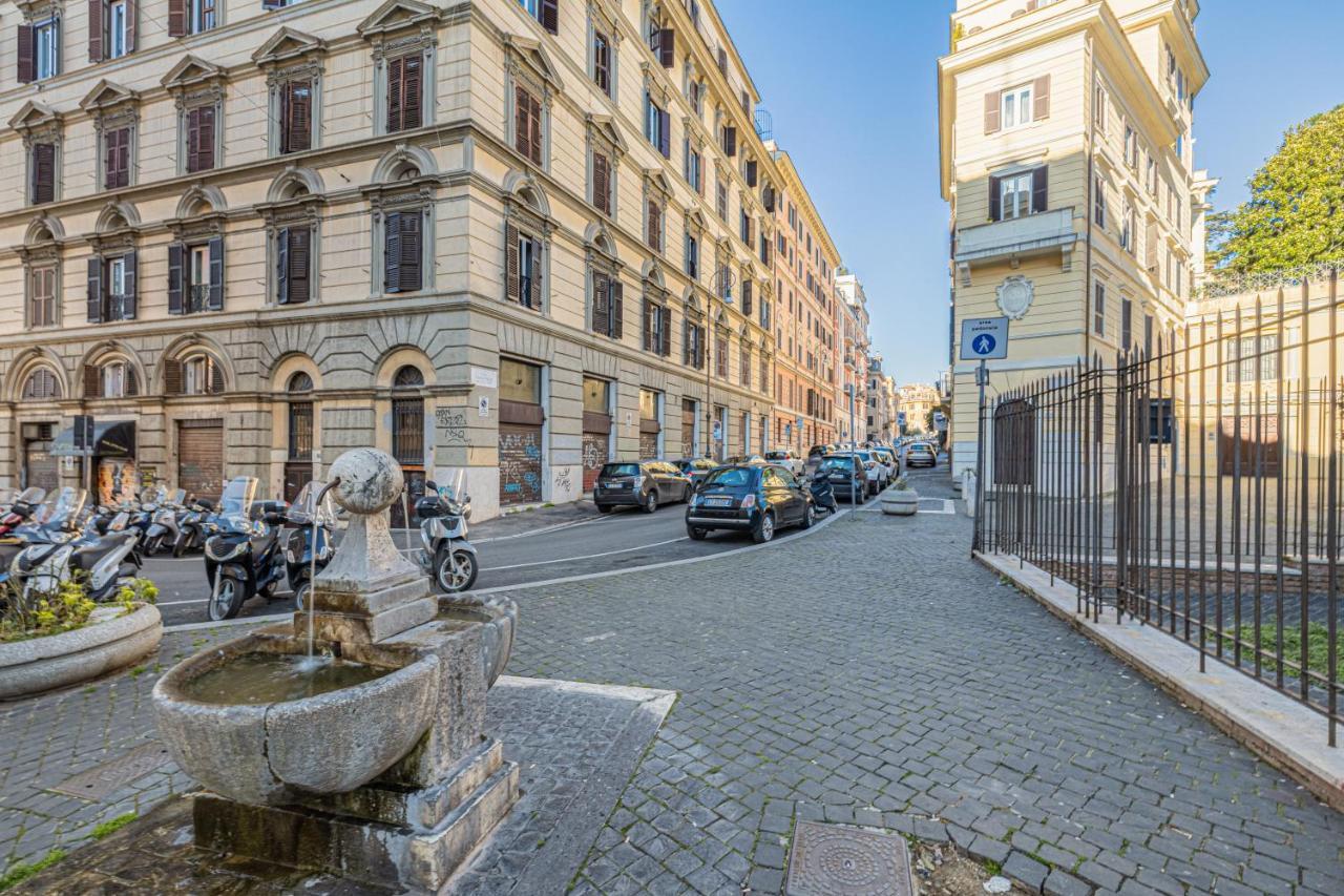 Luxury Stars In Rome - Andromeda Apartment In Colosseum ภายนอก รูปภาพ
